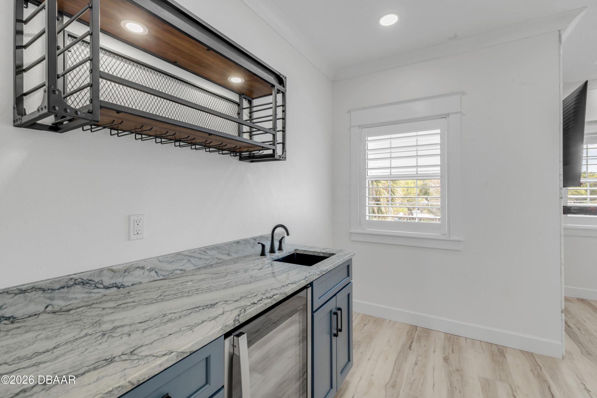 210 Due East Street, New Smyrna Beach, FL 32169 Photo