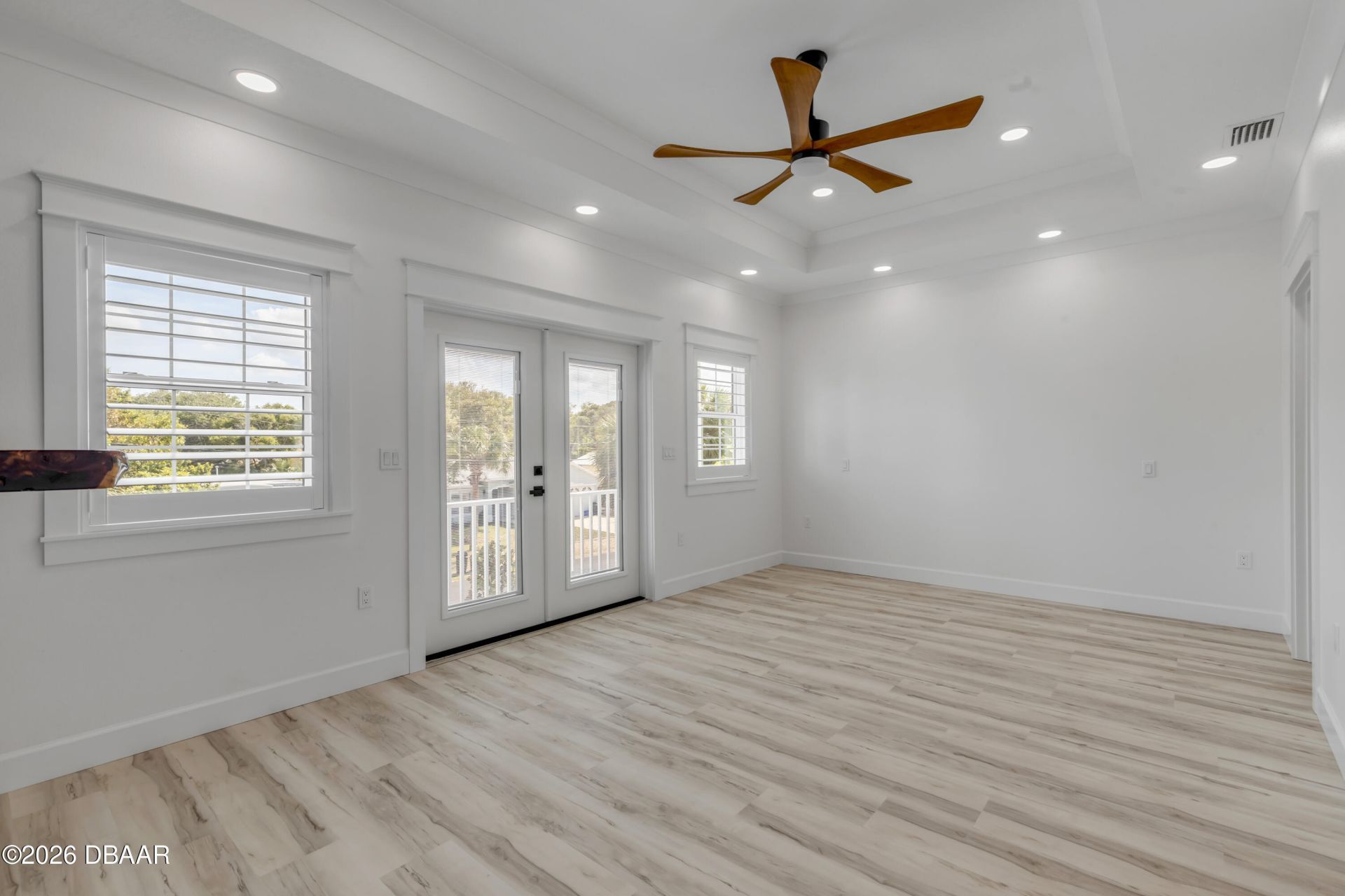 210 Due East Street, New Smyrna Beach, FL 32169 Photo