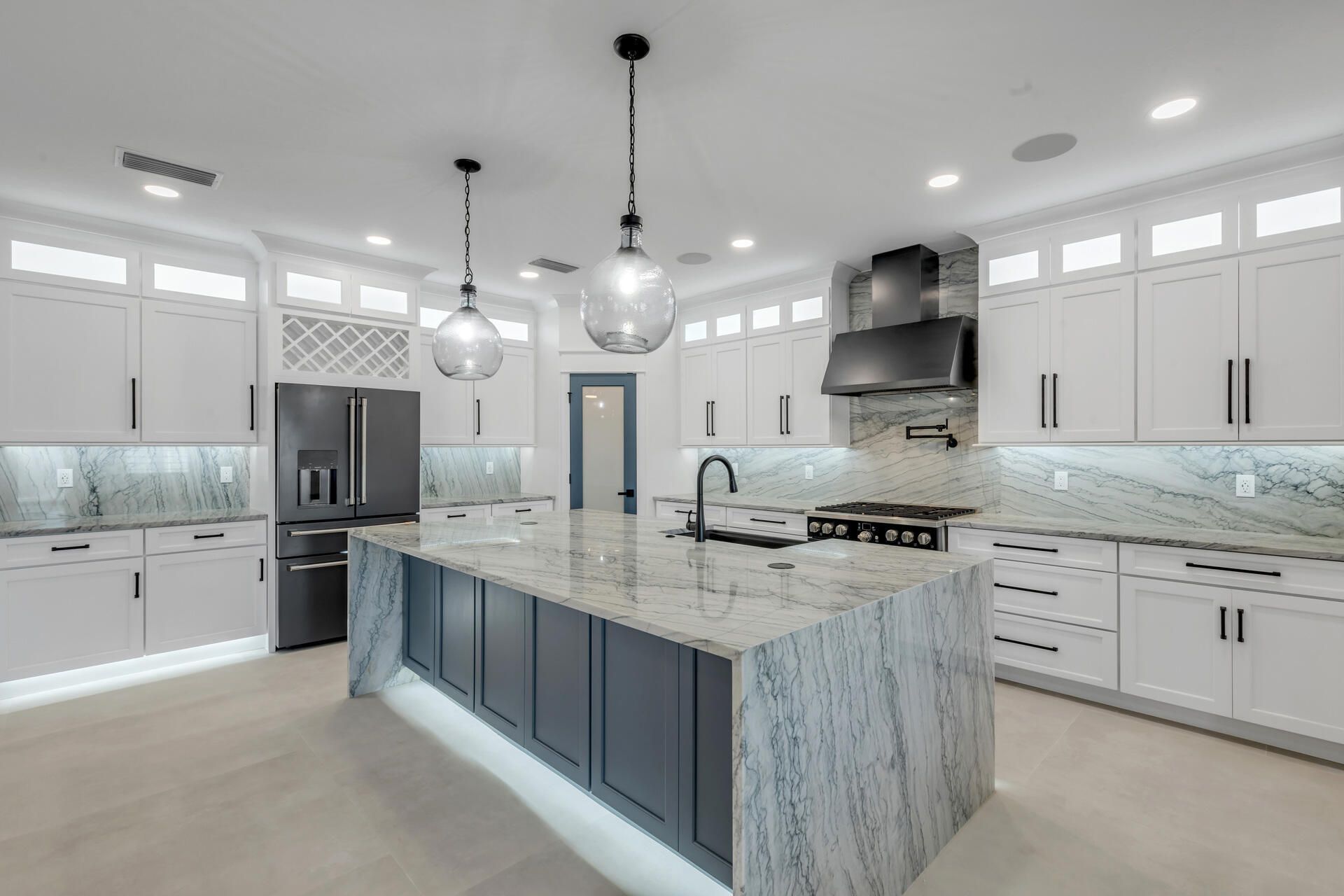 210 Due East Street, New Smyrna Beach, FL 32169 Photo