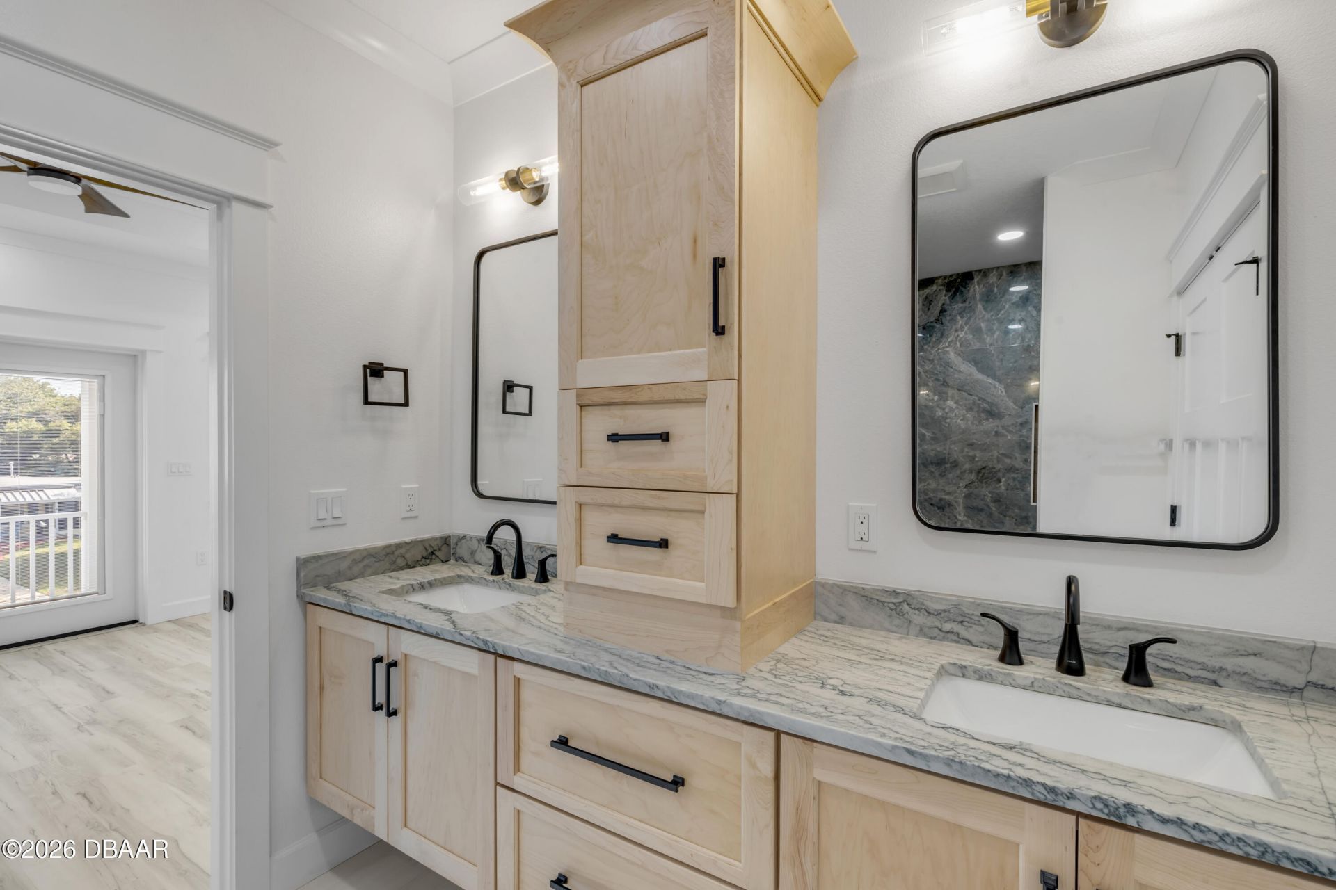 210 Due East Street, New Smyrna Beach, FL 32169 Photo