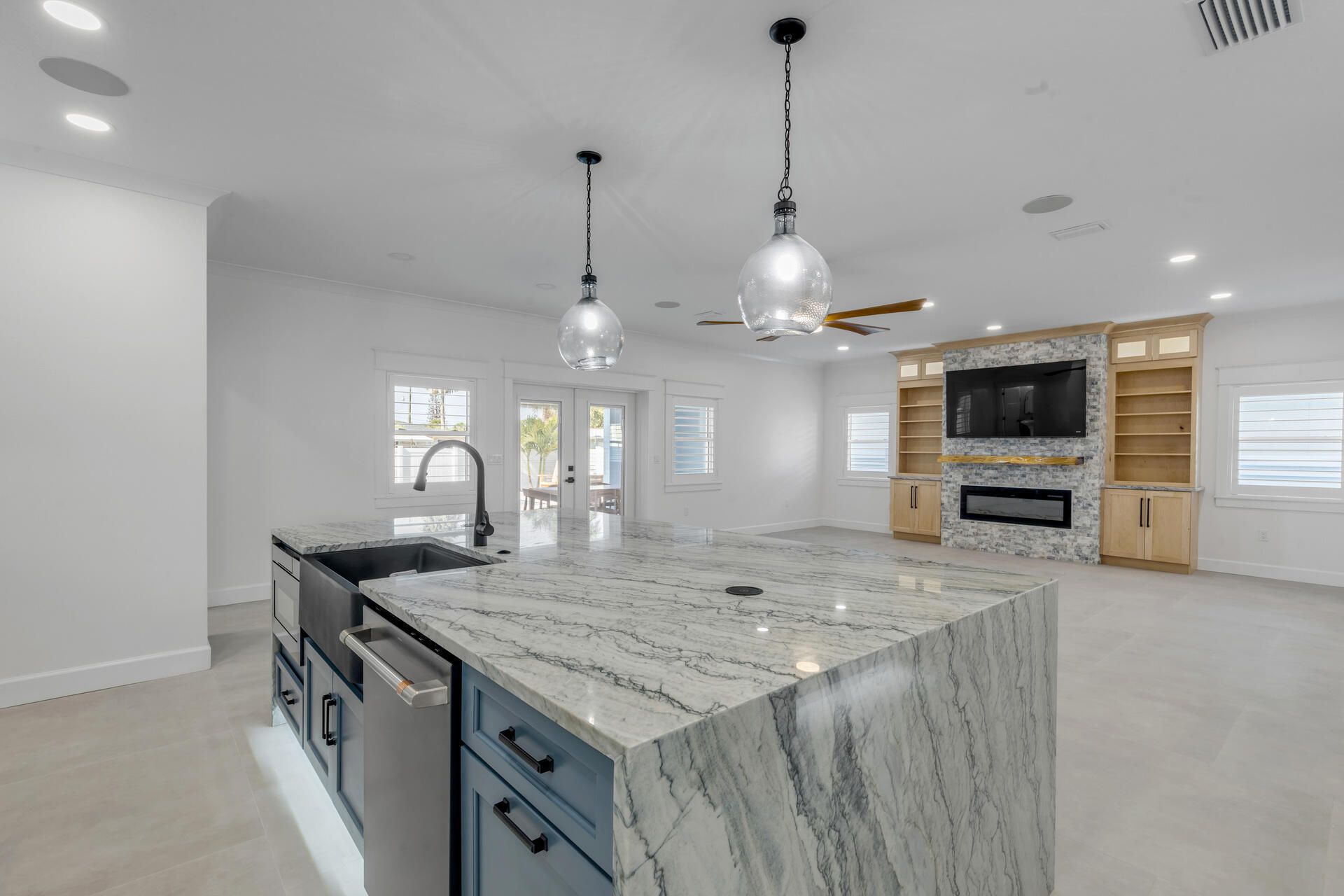 210 Due East Street, New Smyrna Beach, FL 32169 Photo