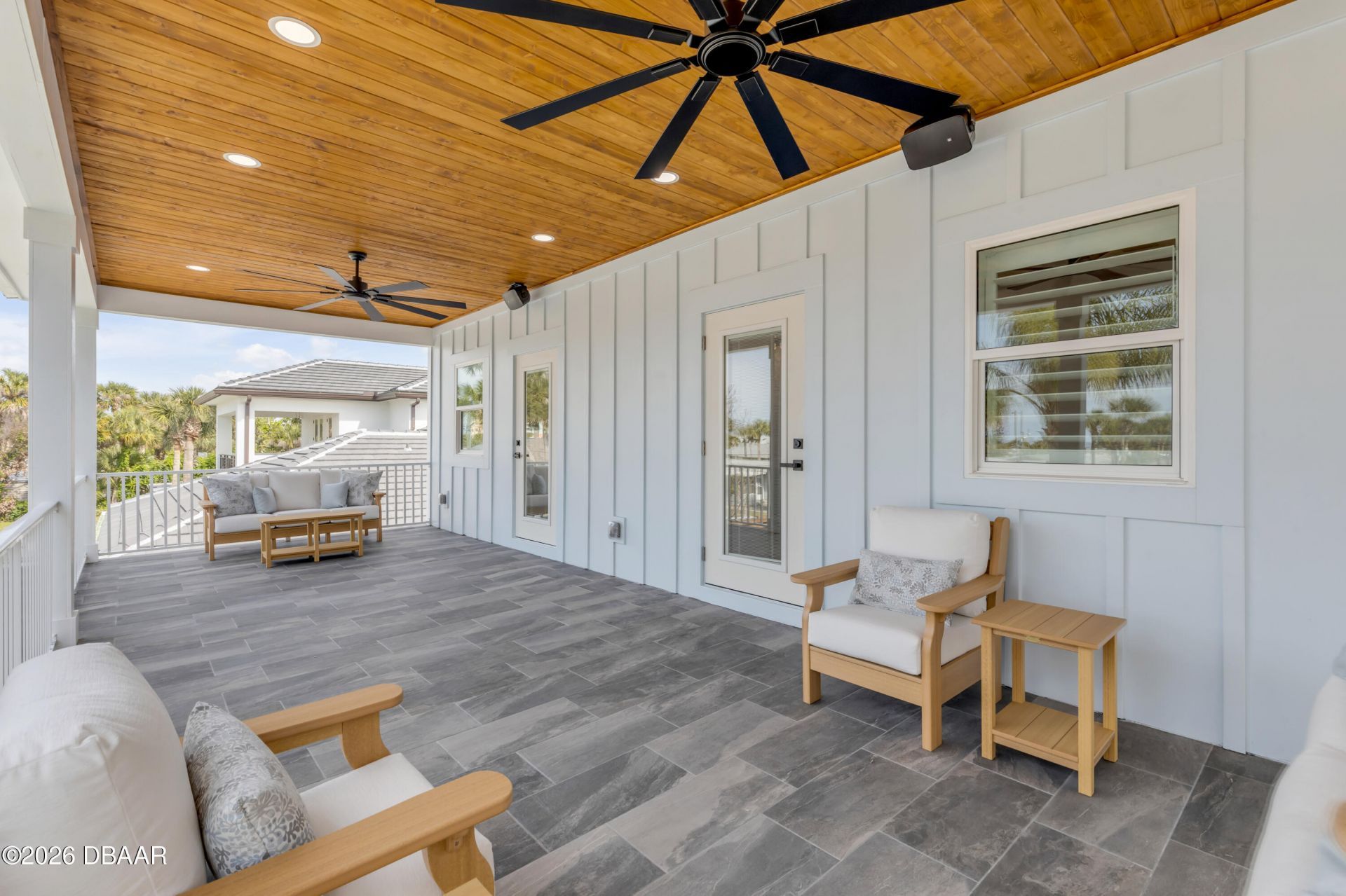 210 Due East Street, New Smyrna Beach, FL 32169 Photo