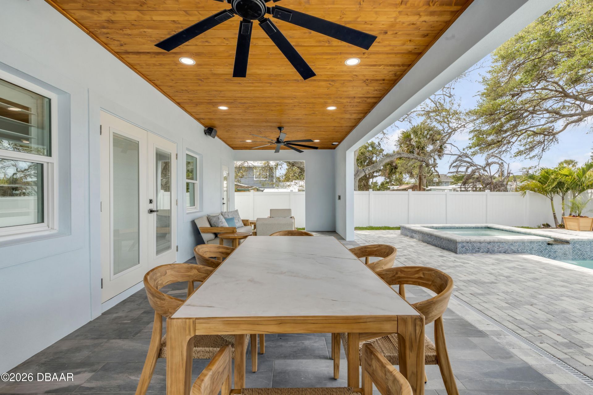 210 Due East Street, New Smyrna Beach, FL 32169 Photo