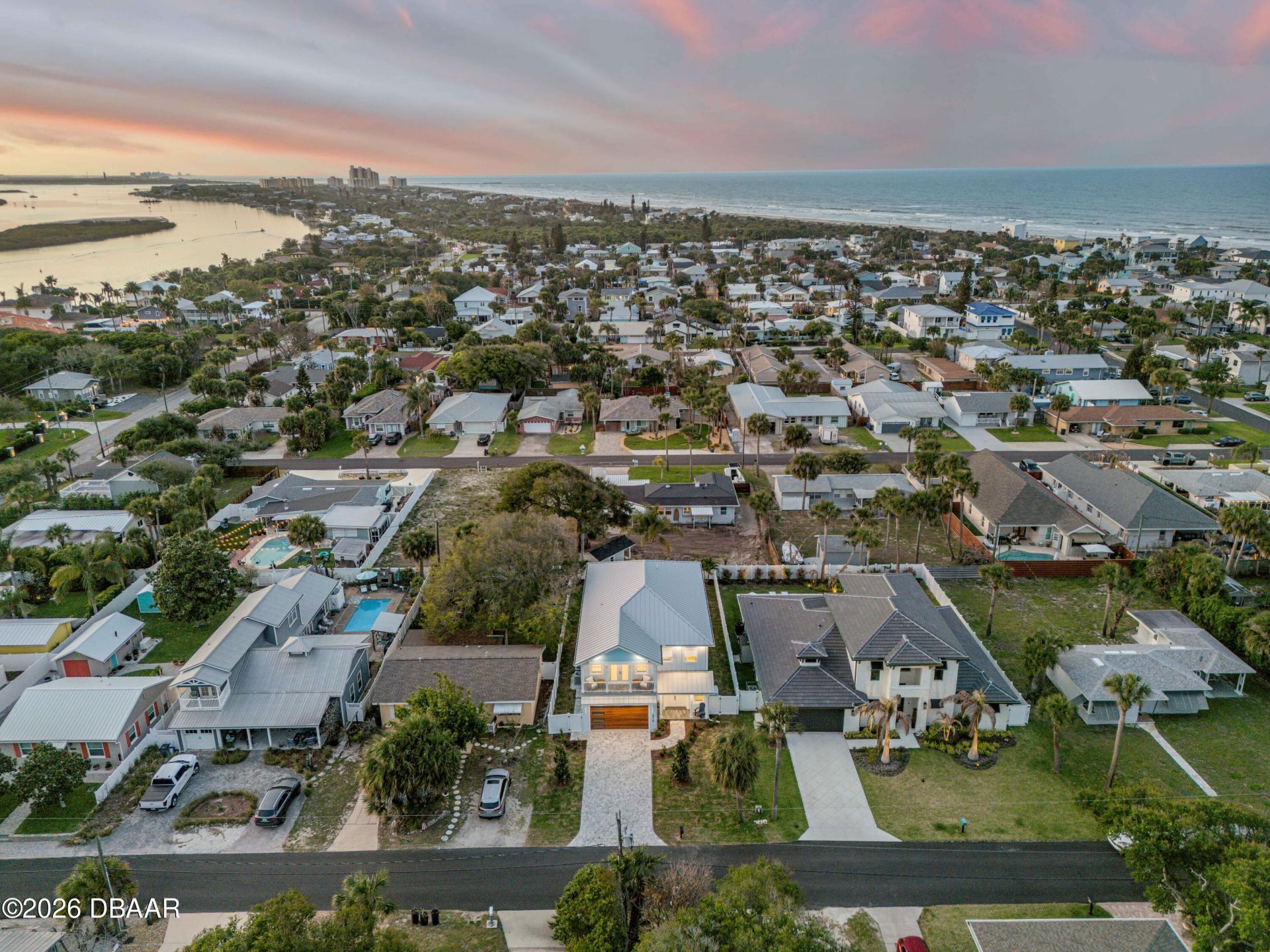 210 Due East Street, New Smyrna Beach, FL 32169 Photo