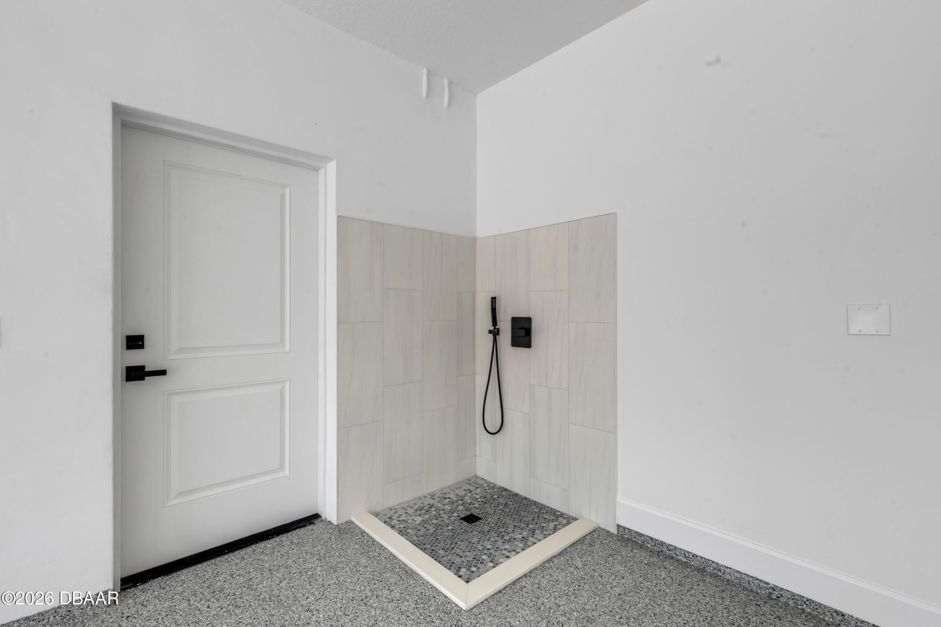 210 Due East Street, New Smyrna Beach, FL 32169 Photo