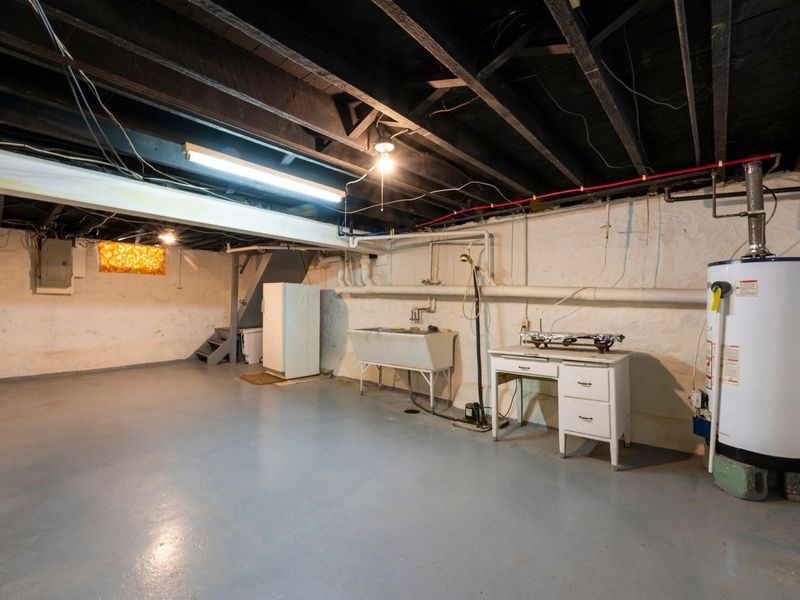 249 W Locust Street, Newark, OH 43055 Photo 29