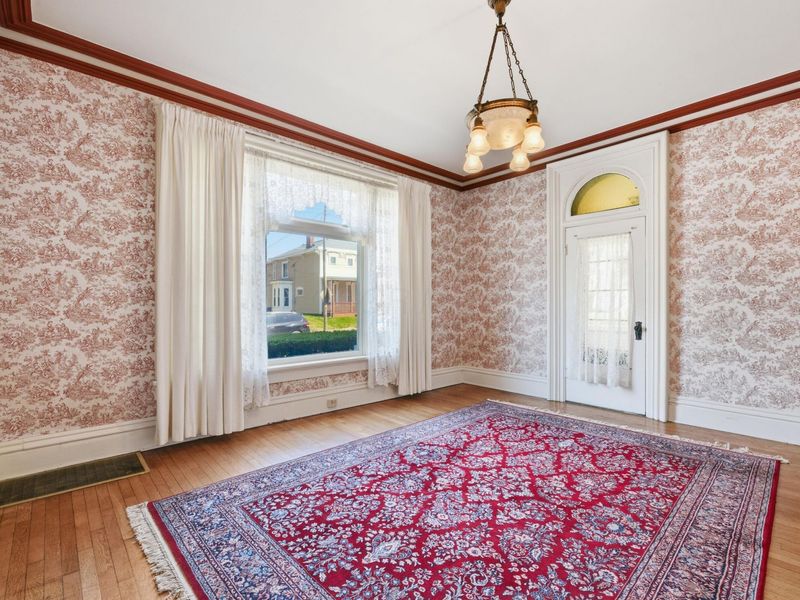 249 W Locust Street, Newark, OH 43055 Photo 4