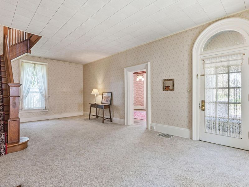 249 W Locust Street, Newark, OH 43055 Photo 6