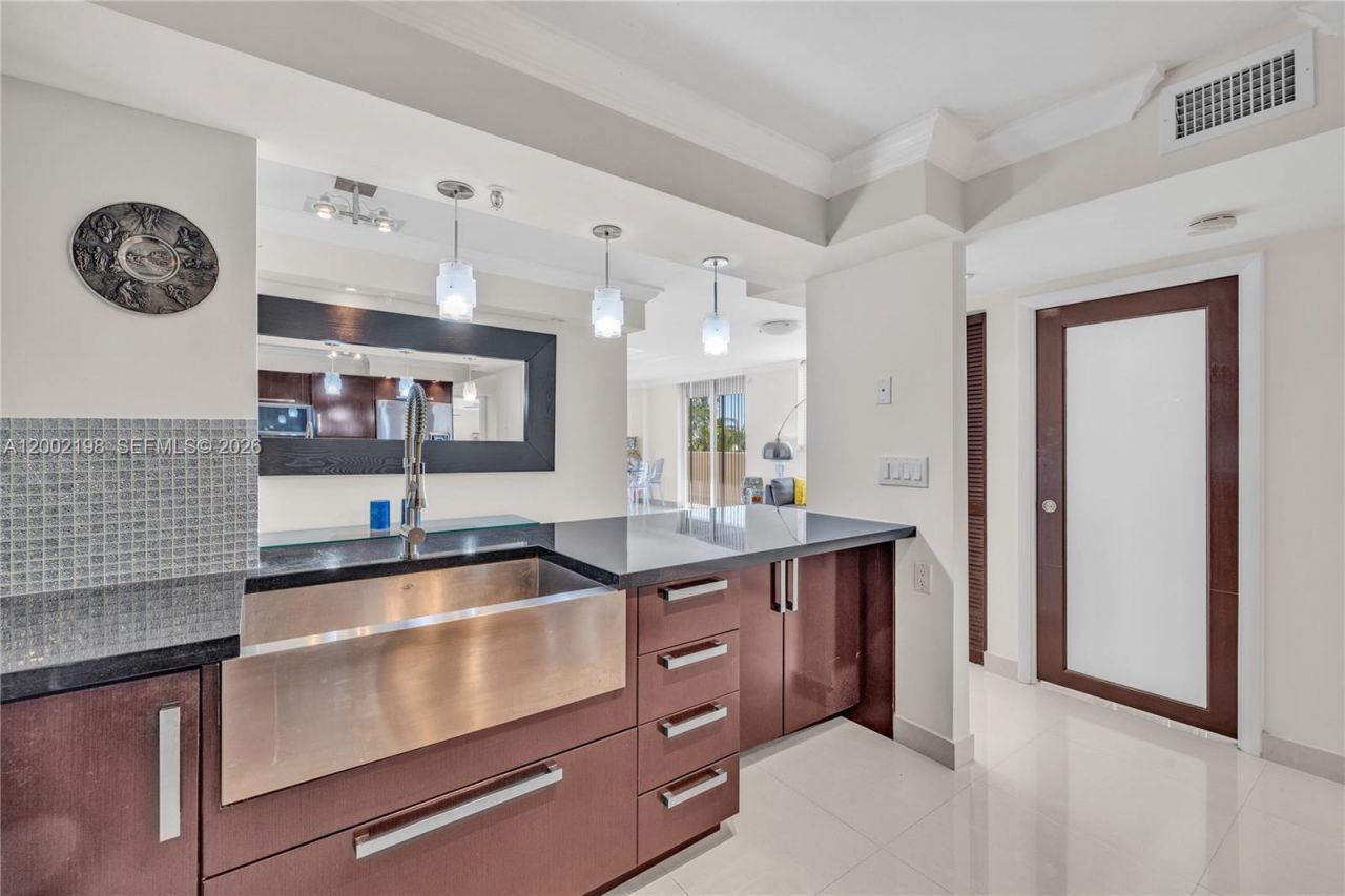 1623 Collins Ave, Unit 418, Miami Beach, FL 33139 Photo