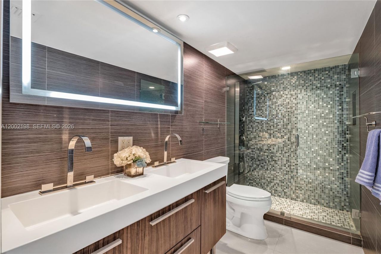 1623 Collins Ave, Unit 418, Miami Beach, FL 33139 Photo