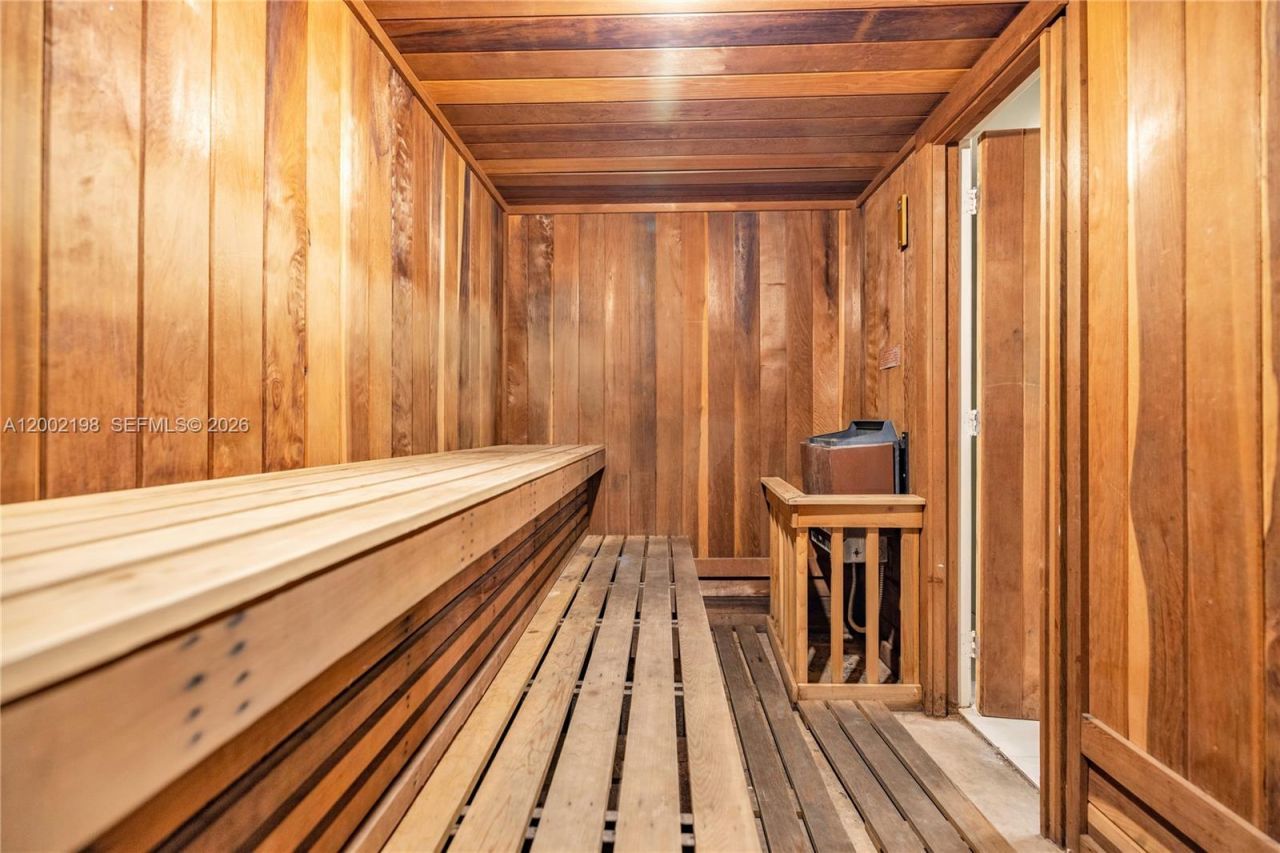 1623 Collins Ave, Unit 418, Miami Beach, FL 33139 Photo