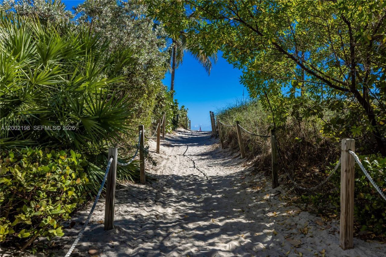 1623 Collins Ave, Unit 418, Miami Beach, FL 33139 Photo