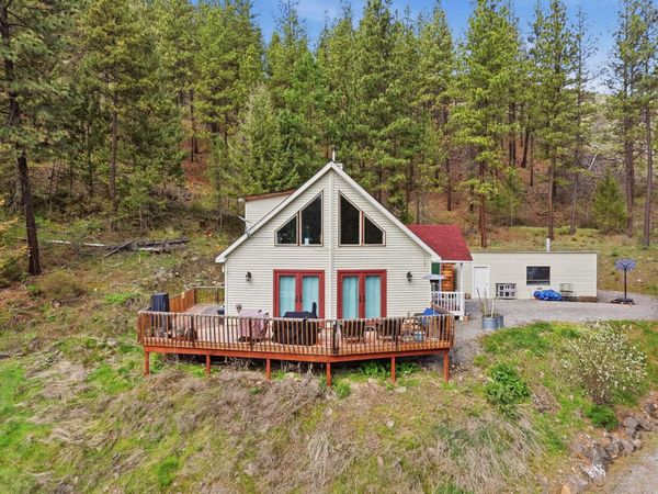 31965 N Hawk Creek Ranch Rd, Davenport, WA 99122