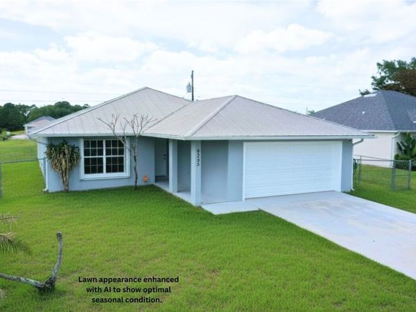 8255 102nd Avenue, Vero Beach, FL 32967