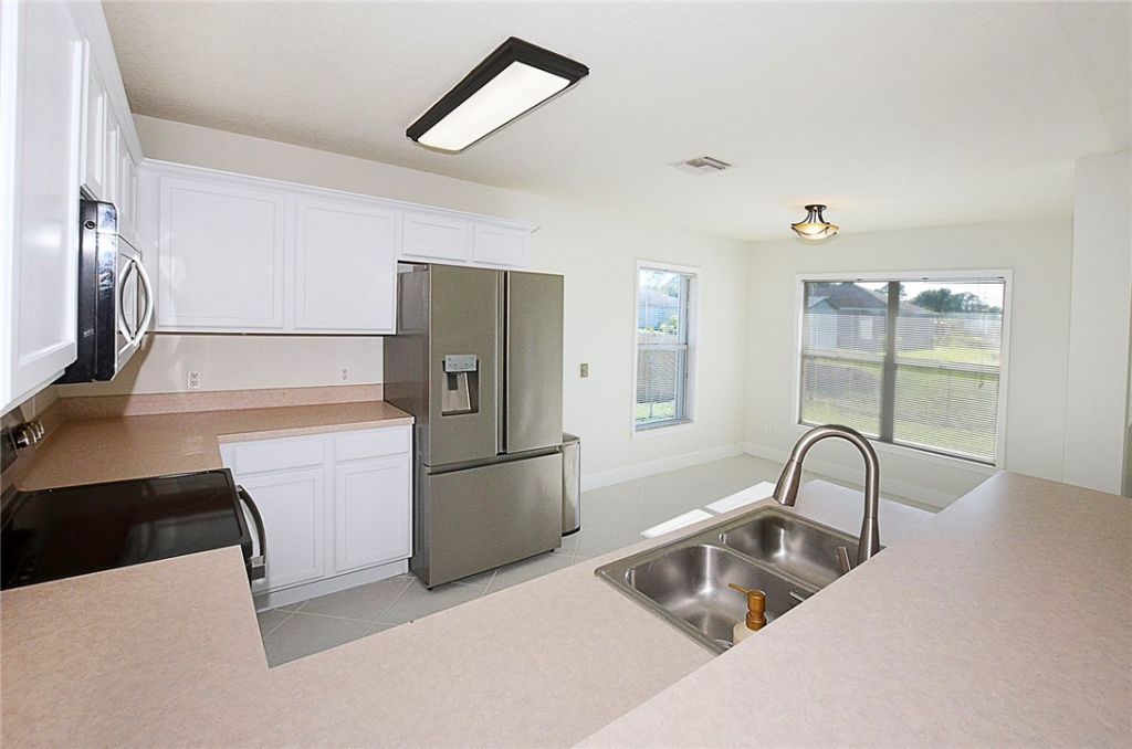 8255 102nd Avenue, Vero Beach, FL 32967 Photo