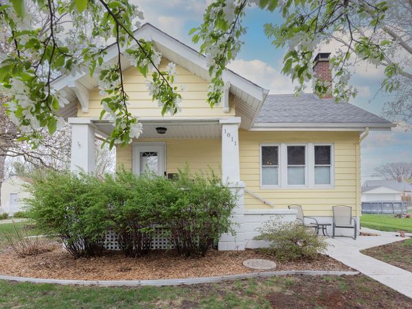 1811 34th Street , Rock Island, IL 61201