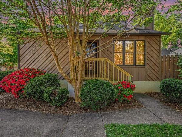 1913 Stonewood Drive , Winston-Salem, NC 27103