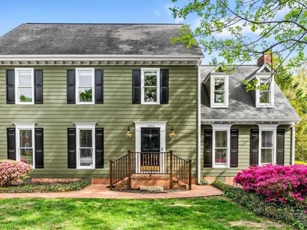 1204 Hounslow Drive , Greensboro, NC 27410