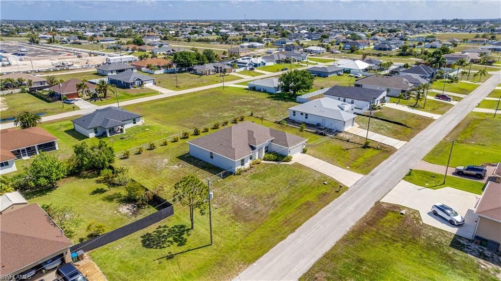 2011 NW Embers Ter, Cape Coral, FL 33993 Photo