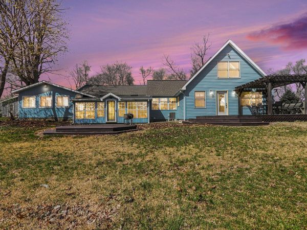 2743 Hemlock Road, Quincy, MI 49082