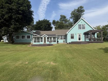 2743 Hemlock Road Quincy, MI 49082