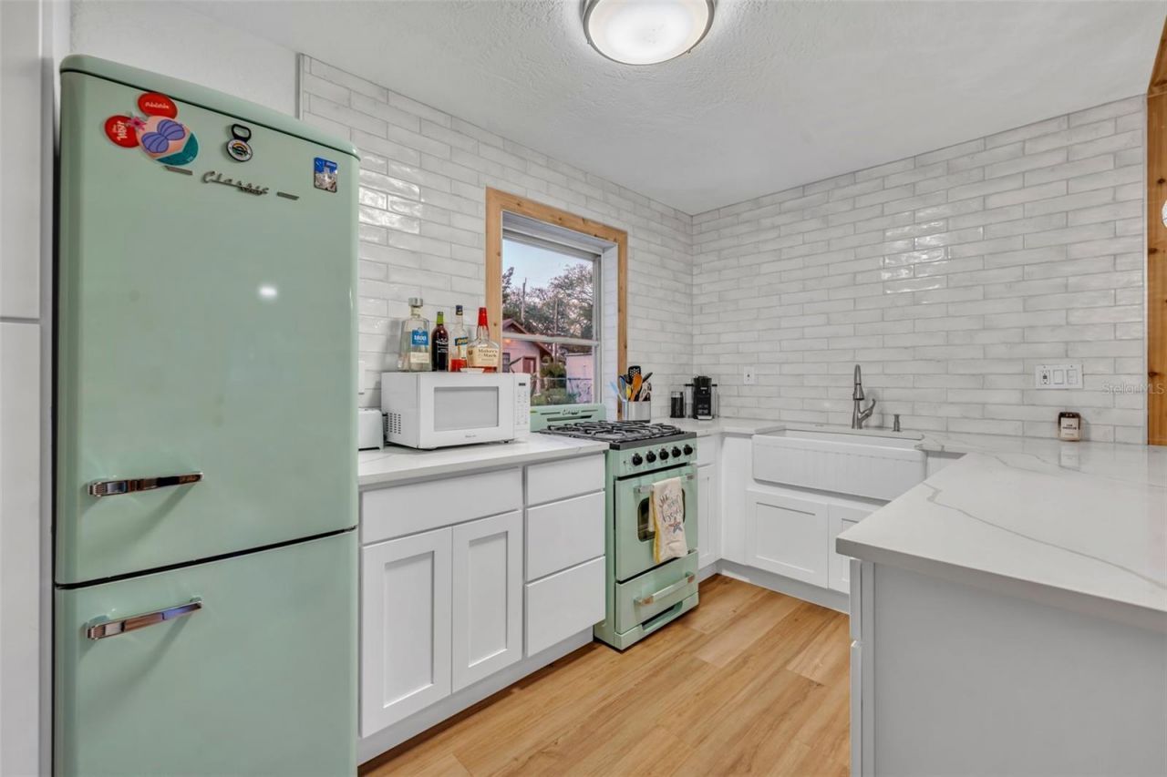 798 E 26th Avenue, New Smyrna Beach, FL 32169 Photo