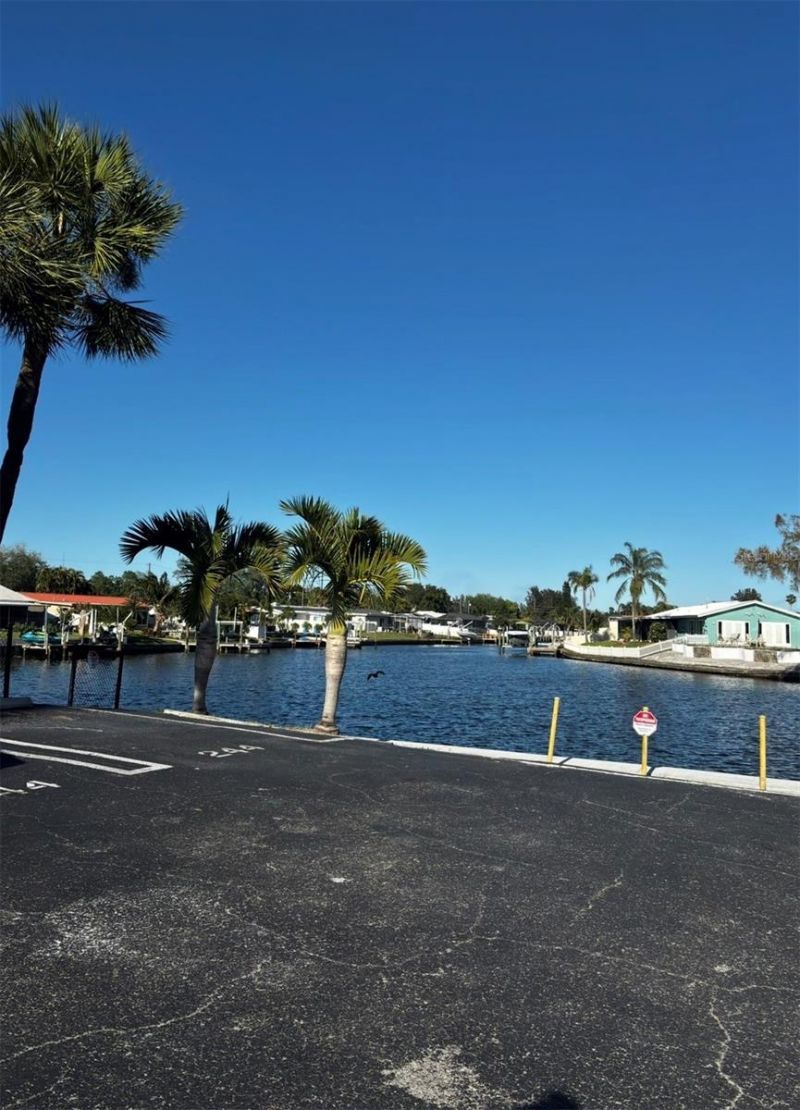350 79th Avenue N, Unit 134, Saint Petersburg, FL 33702 Photo