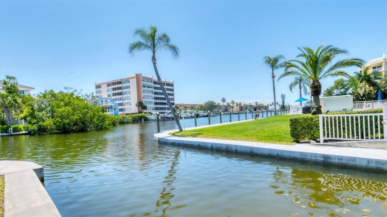9200 Midnight Pass Road, Unit 24, Sarasota, FL 34242 Photo