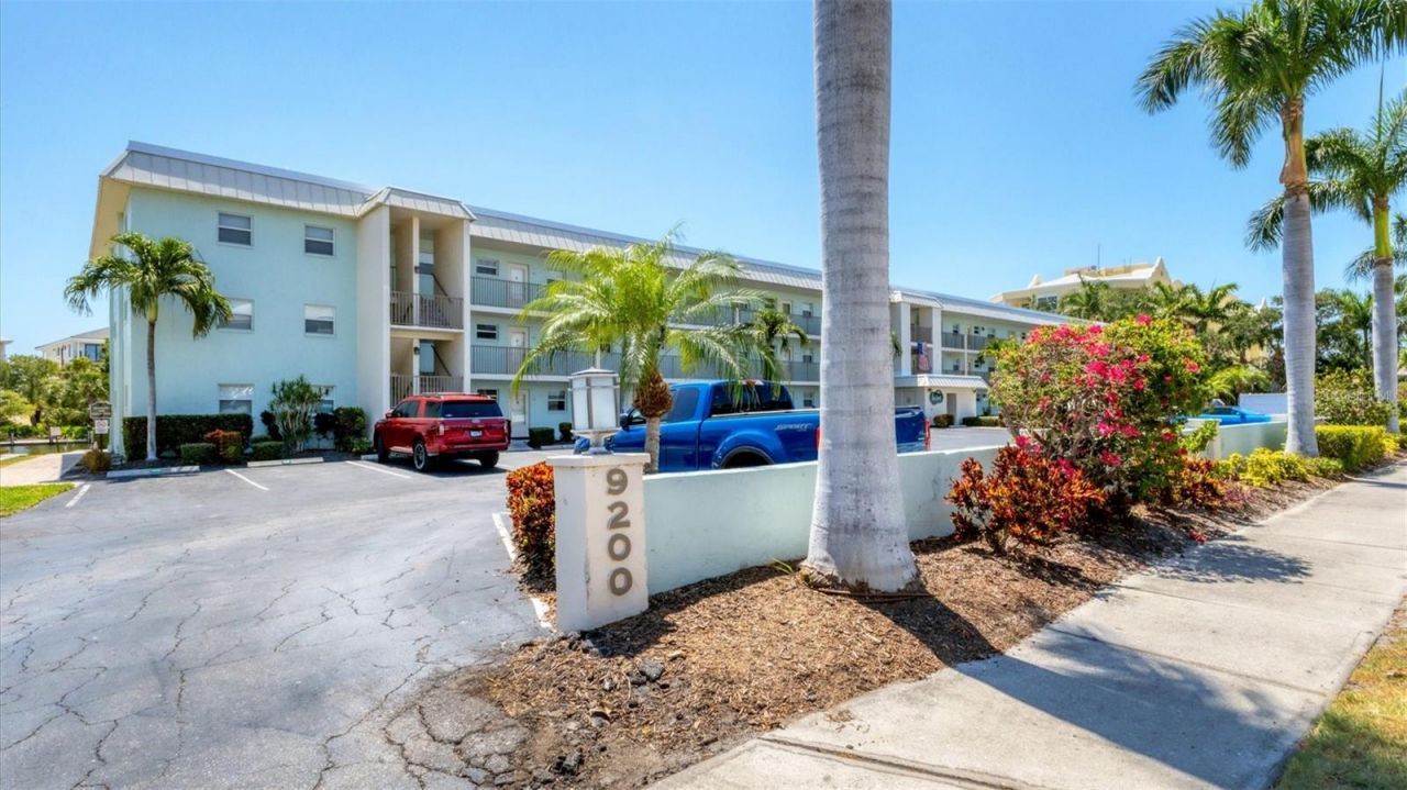 9200 Midnight Pass Road, Unit 24, Sarasota, FL 34242 Photo