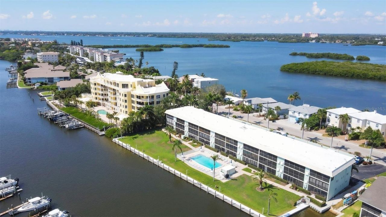 9200 Midnight Pass Road, Unit 24, Sarasota, FL 34242 Photo