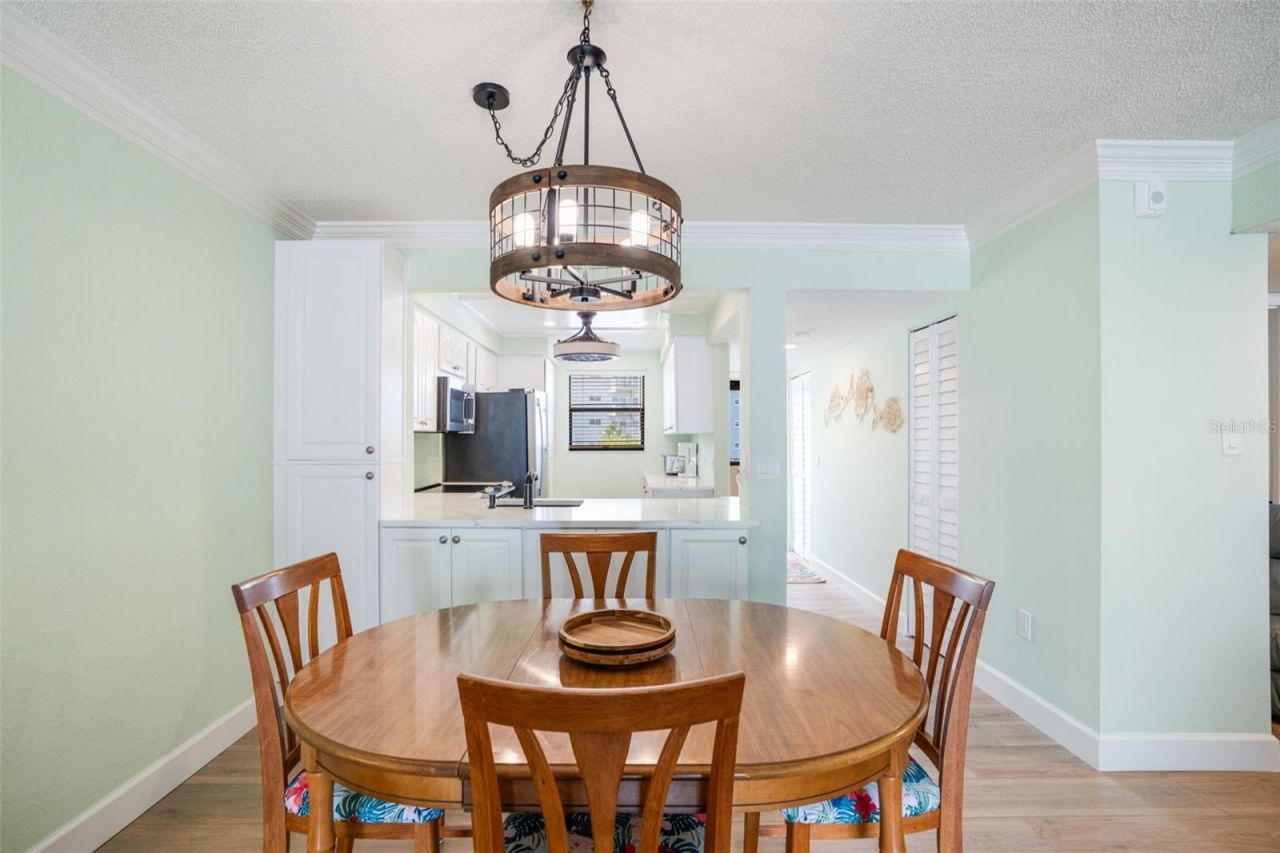 18304 Gulf Boulevard, Unit 105, Redington Shores, FL 33708 Photo