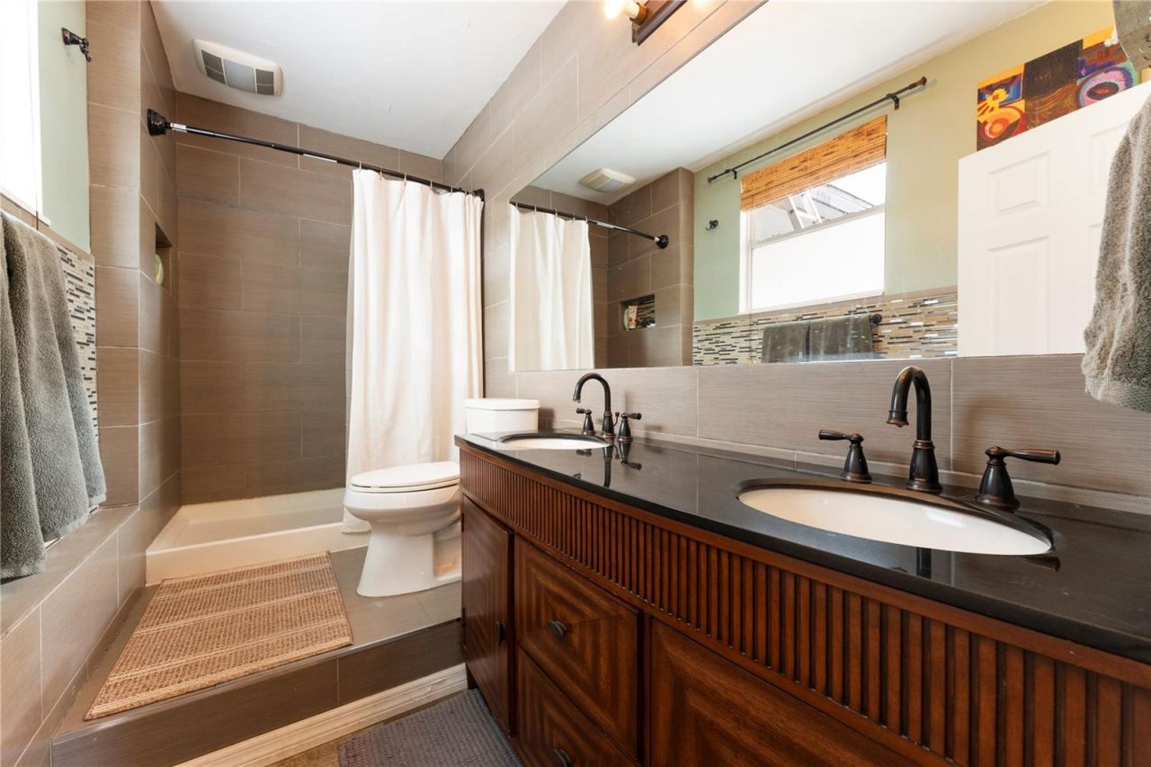 1335 40th Street , Sarasota, FL 34234 Photo