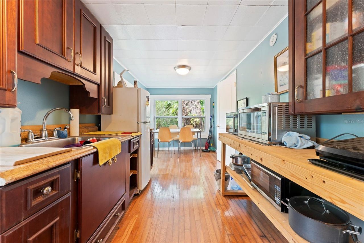 1335 40th Street , Sarasota, FL 34234 Photo