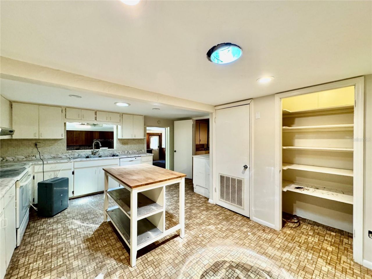 1335 40th Street , Sarasota, FL 34234 Photo