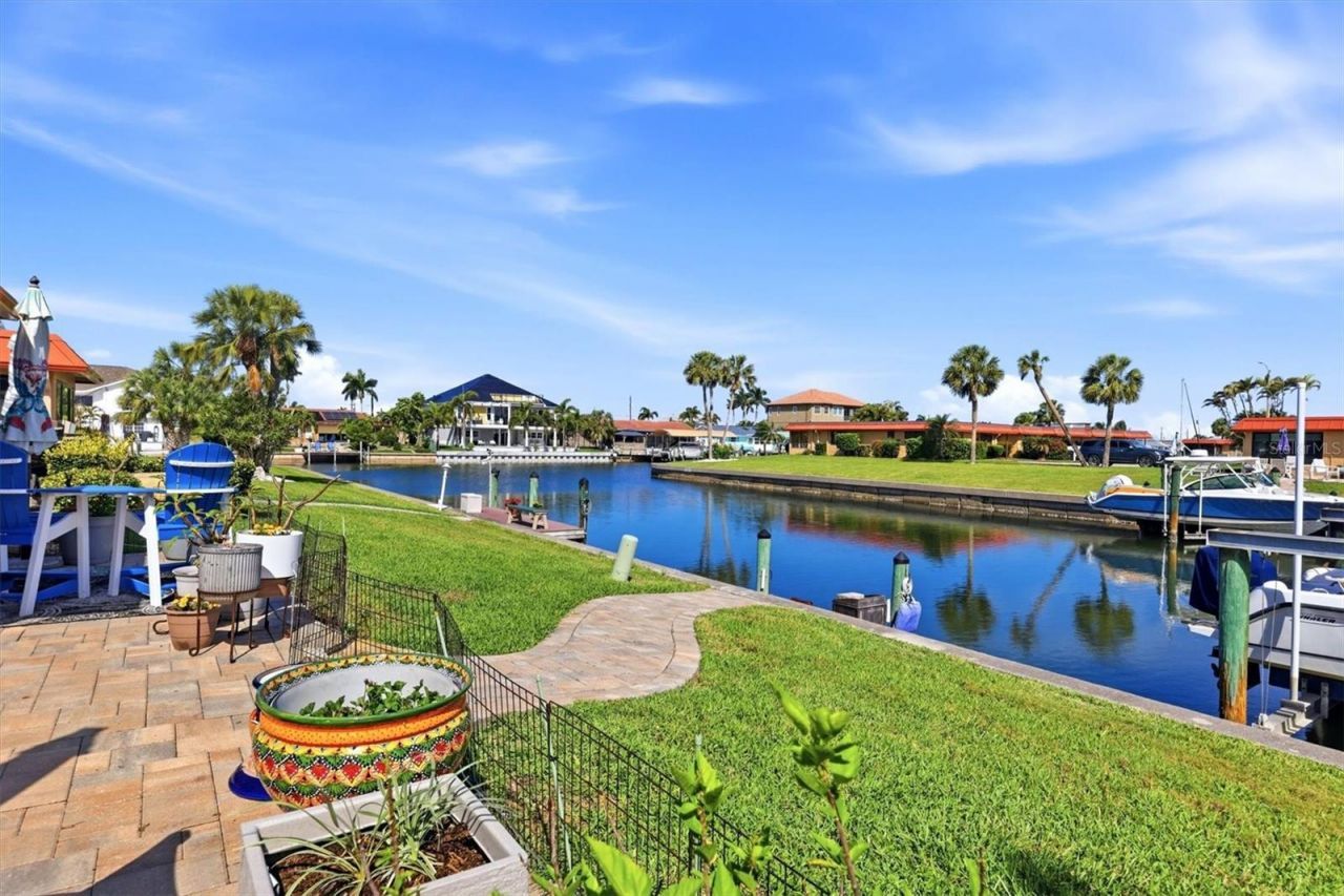 9528 Antiqua Cove, Unit 9528, Bradenton, FL 34210 Photo