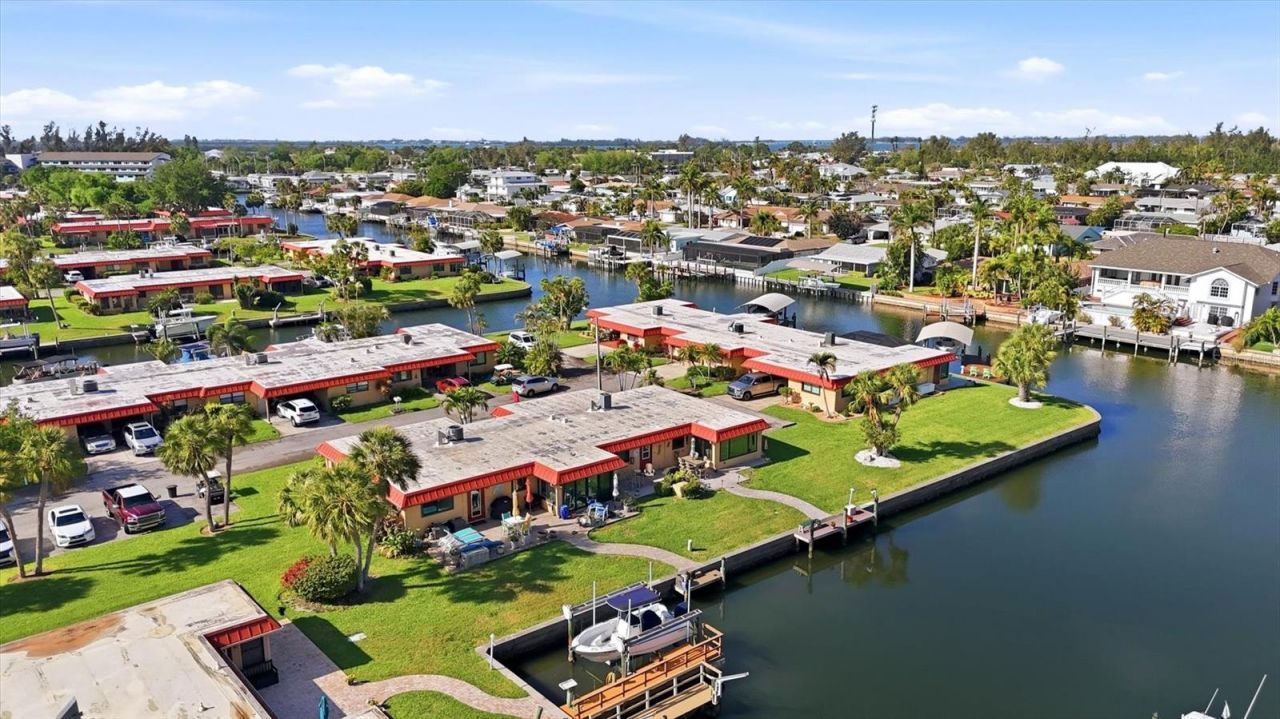 9528 Antiqua Cove, Unit 9528, Bradenton, FL 34210 Photo