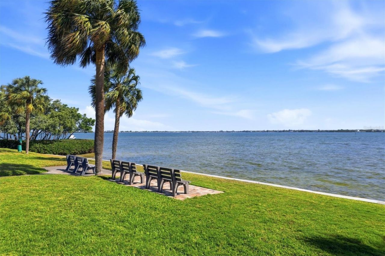9528 Antiqua Cove, Unit 9528, Bradenton, FL 34210 Photo