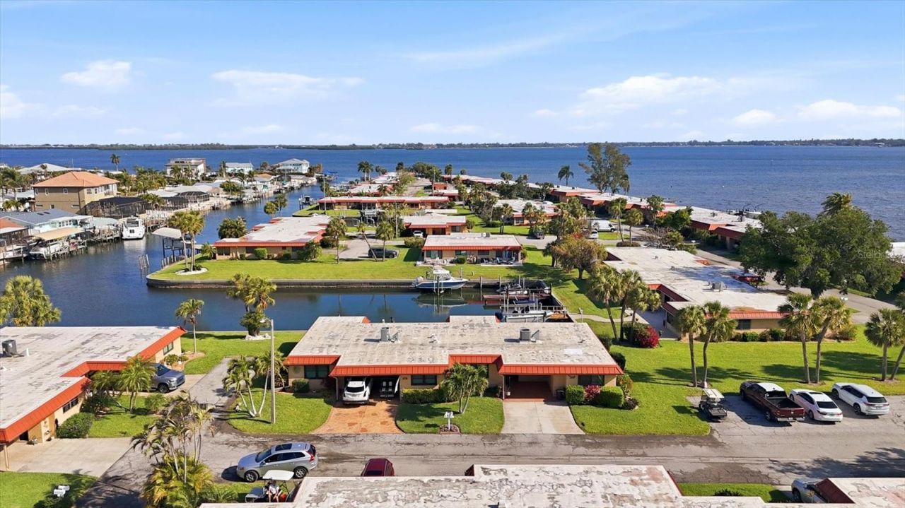 9528 Antiqua Cove, Unit 9528, Bradenton, FL 34210 Photo