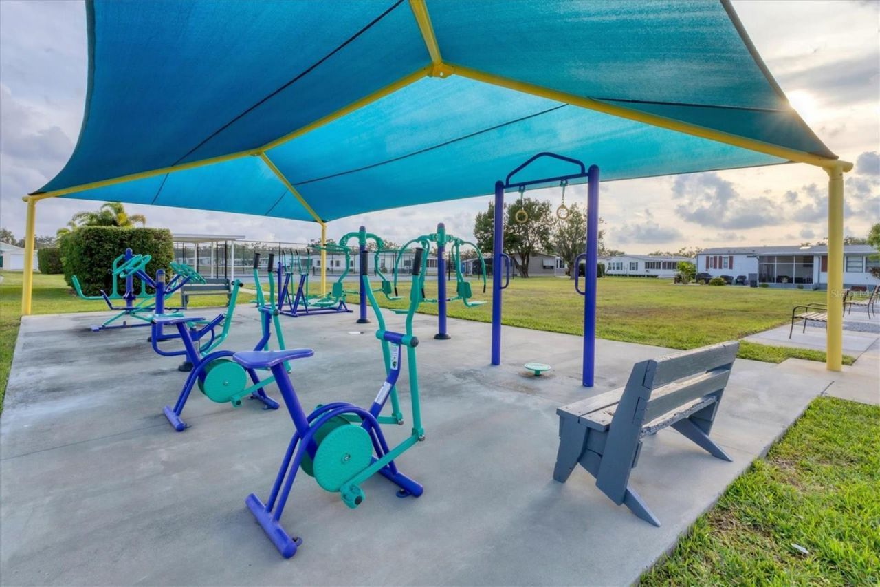 1 Meadow Circle , Ellenton, FL 34222 Photo