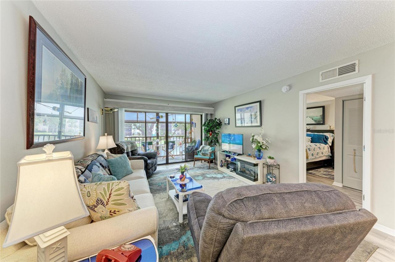 625 30th Avenue W, Unit G203, Bradenton, FL 34205 Photo