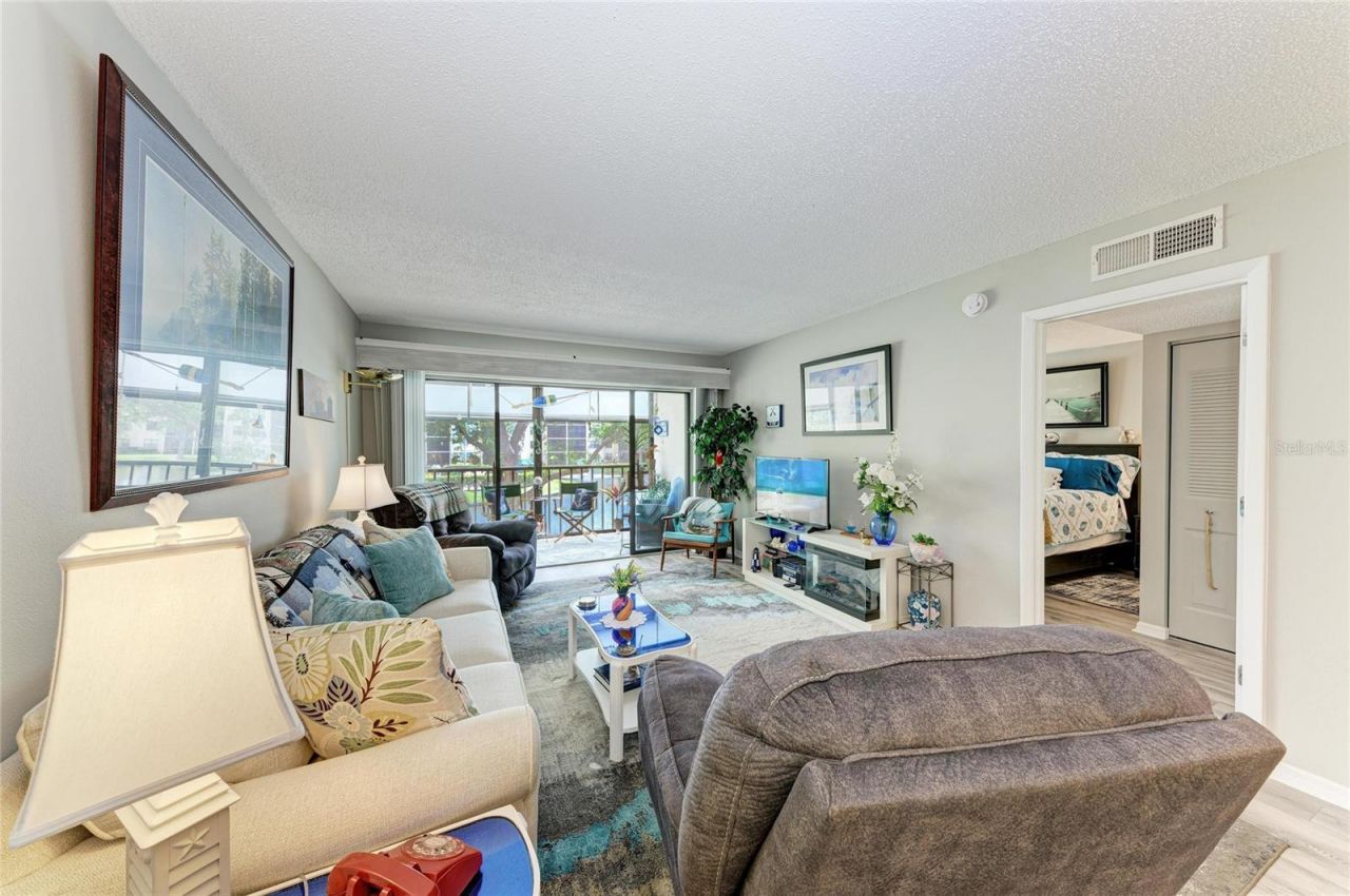 625 30th Avenue W, Unit G203, Bradenton, FL 34205 Photo