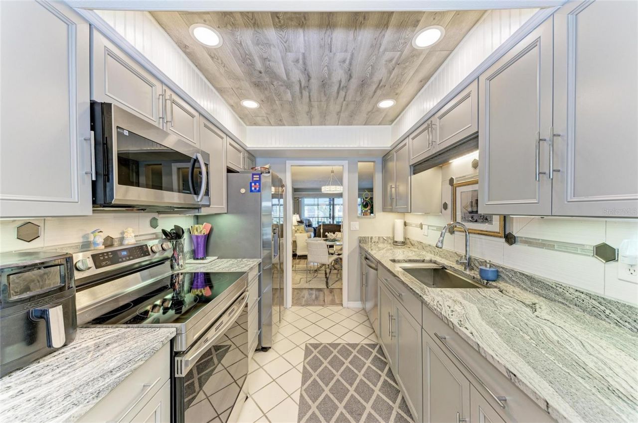 625 30th Avenue W, Unit G203, Bradenton, FL 34205 Photo