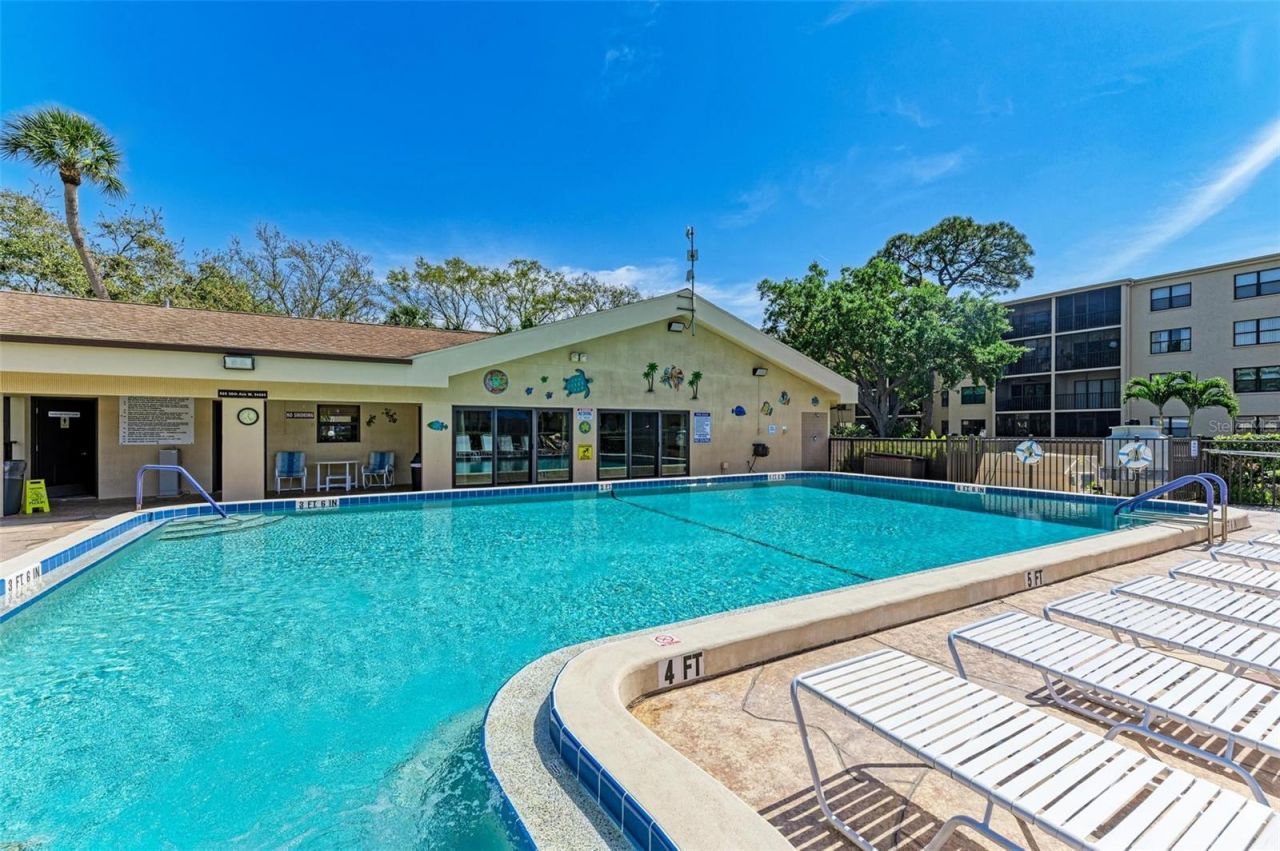 625 30th Avenue W, Unit G203, Bradenton, FL 34205 Photo