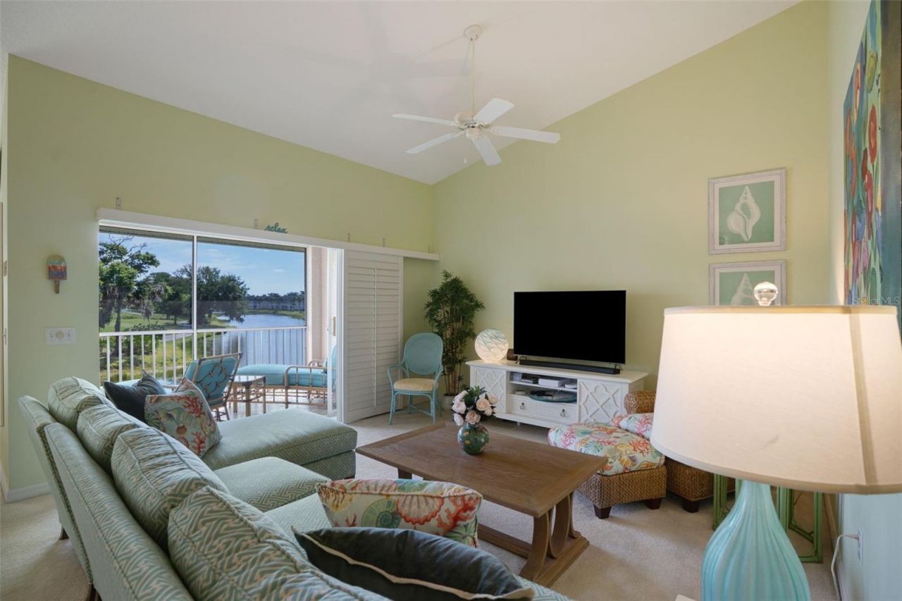 5310 Hyland Hills Avenue, Unit 2124, Sarasota, FL 34241 Photo