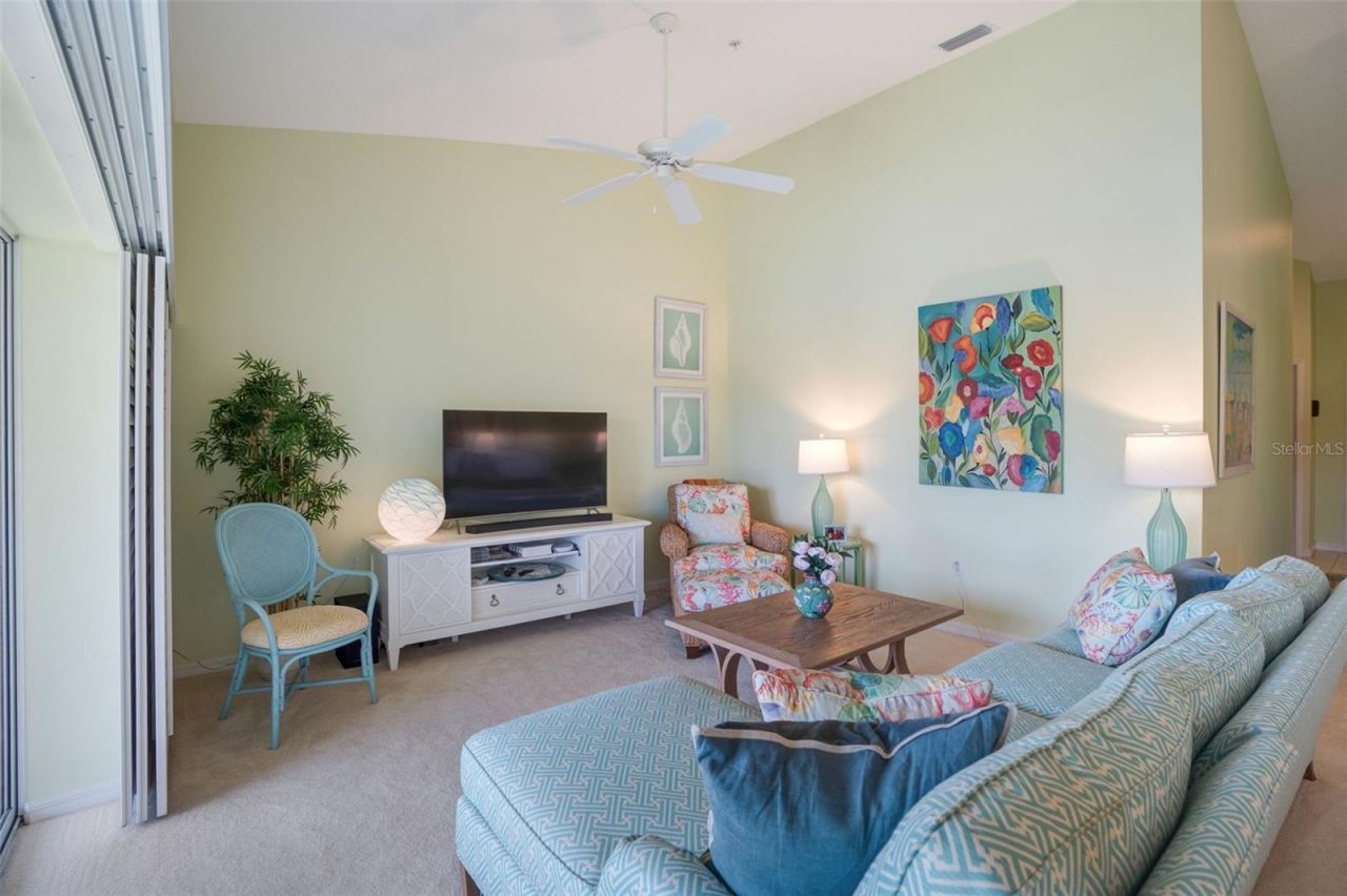 5310 Hyland Hills Avenue, Unit 2124, Sarasota, FL 34241 Photo