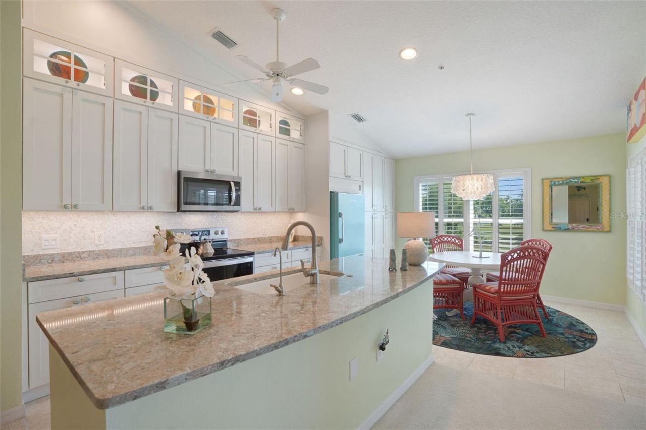 5310 Hyland Hills Avenue, Unit 2124, Sarasota, FL 34241 Photo