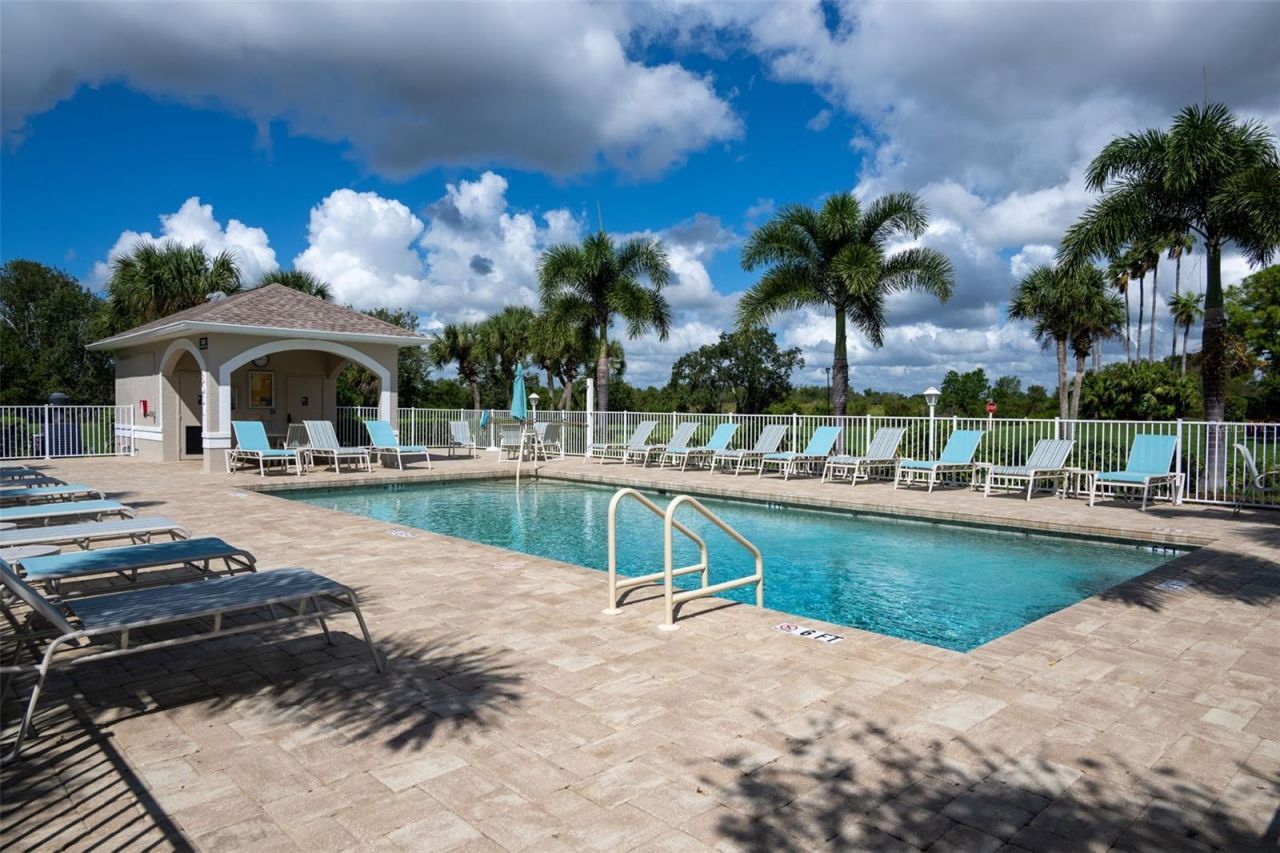 5310 Hyland Hills Avenue, Unit 2124, Sarasota, FL 34241 Photo
