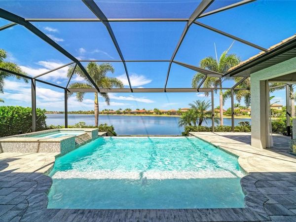 352 MARAVIYA BOULEVARD, NOKOMIS, FL 34275