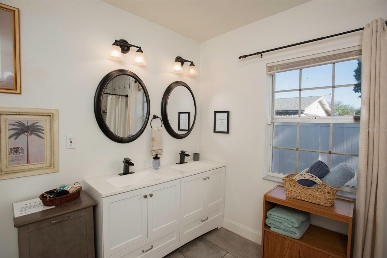 519 51st Street W, Bradenton, FL 34209 Photo