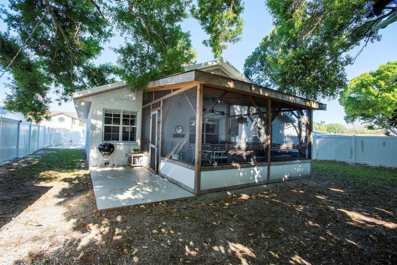 519 51st Street W, Bradenton, FL 34209 Photo